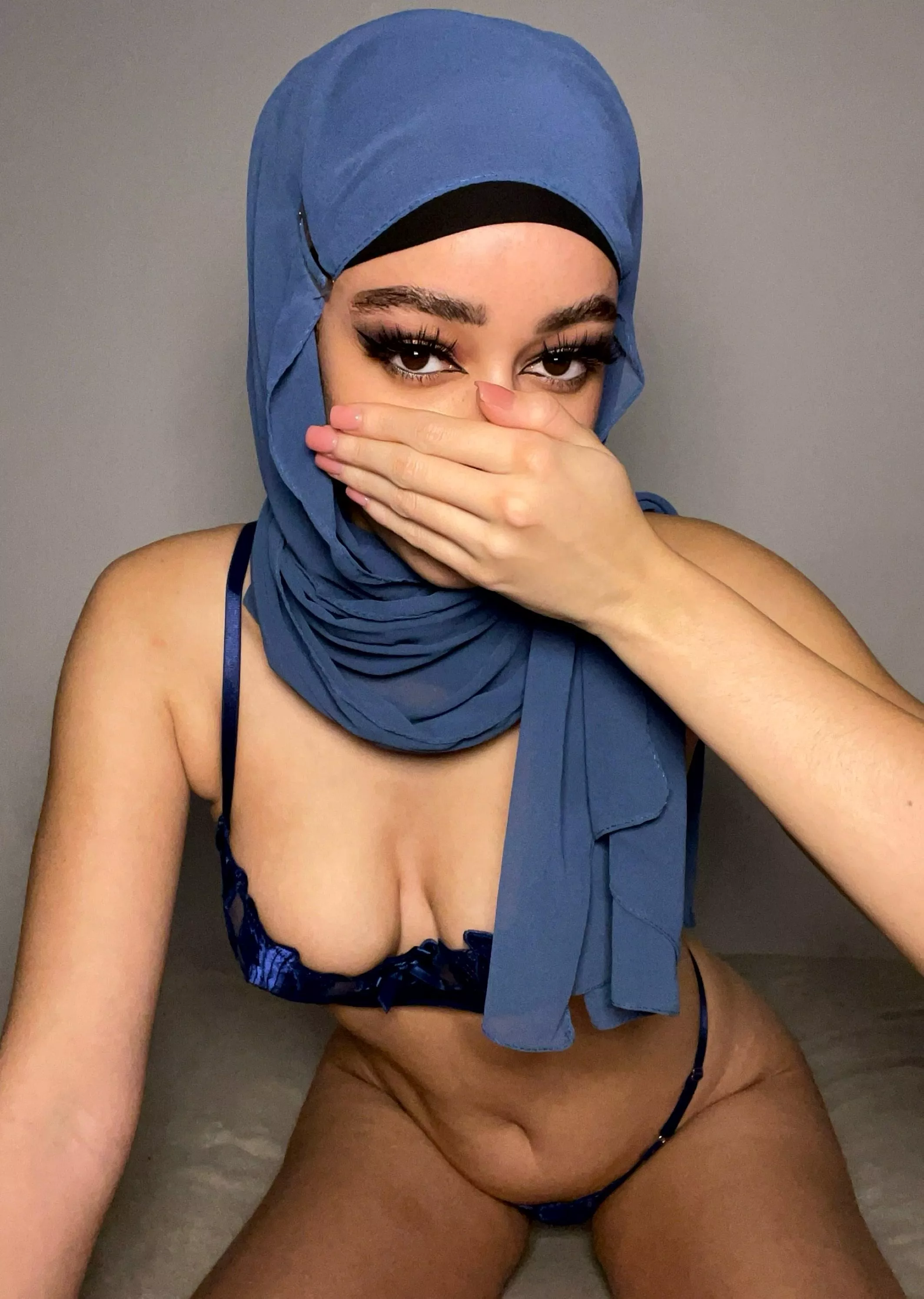 I'm made for bending over posted by hurtdessertrose