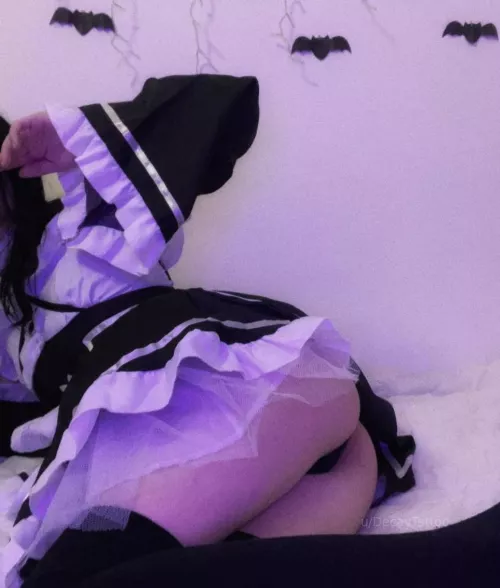 maid doesn't cover her pretty parts by DecayTattoo