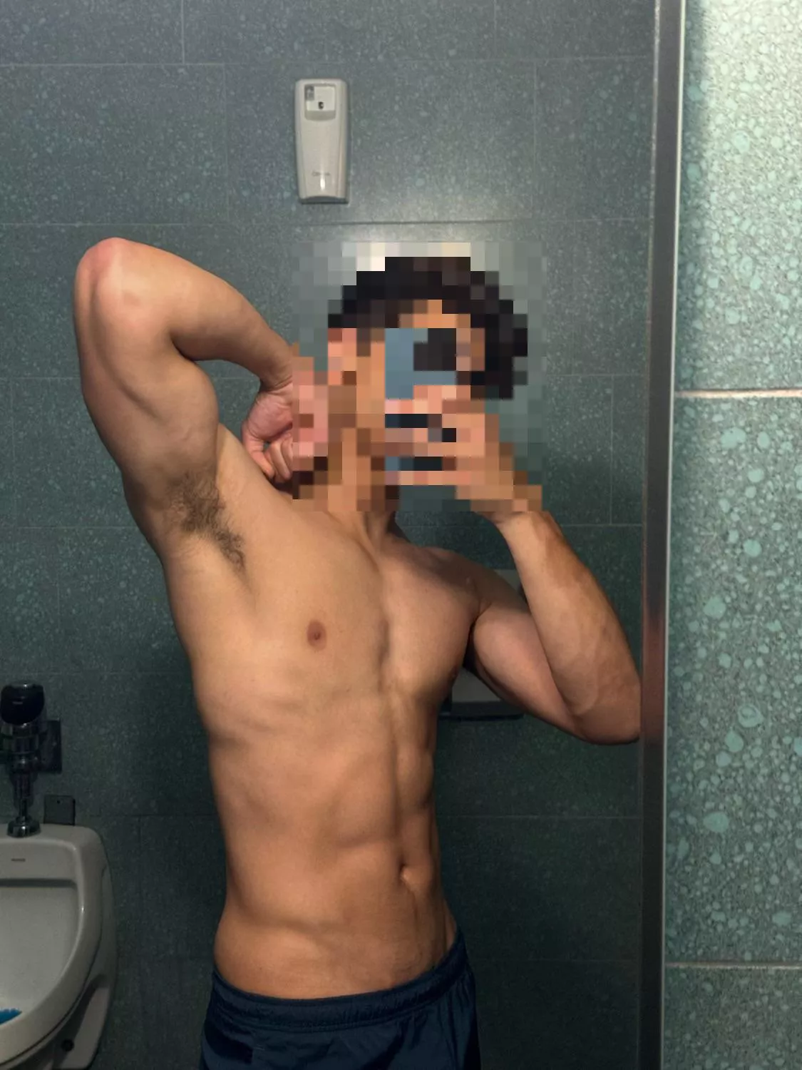 Taste my pits mid-workout  posted by oblivion_thinker