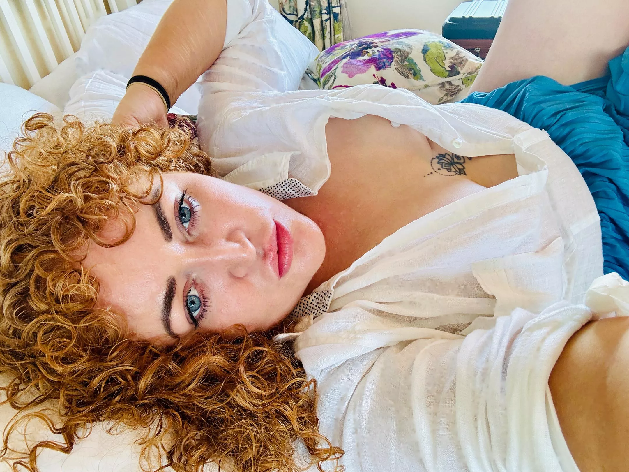 What's the first place you eyes went when you saw me? posted by ObedientTablespoon