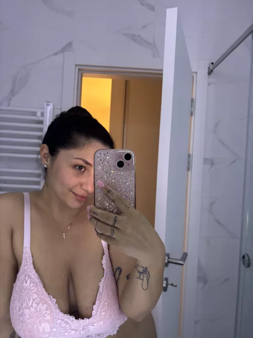 Would you like to put your secret jam on them? by FluffyXMuffinX