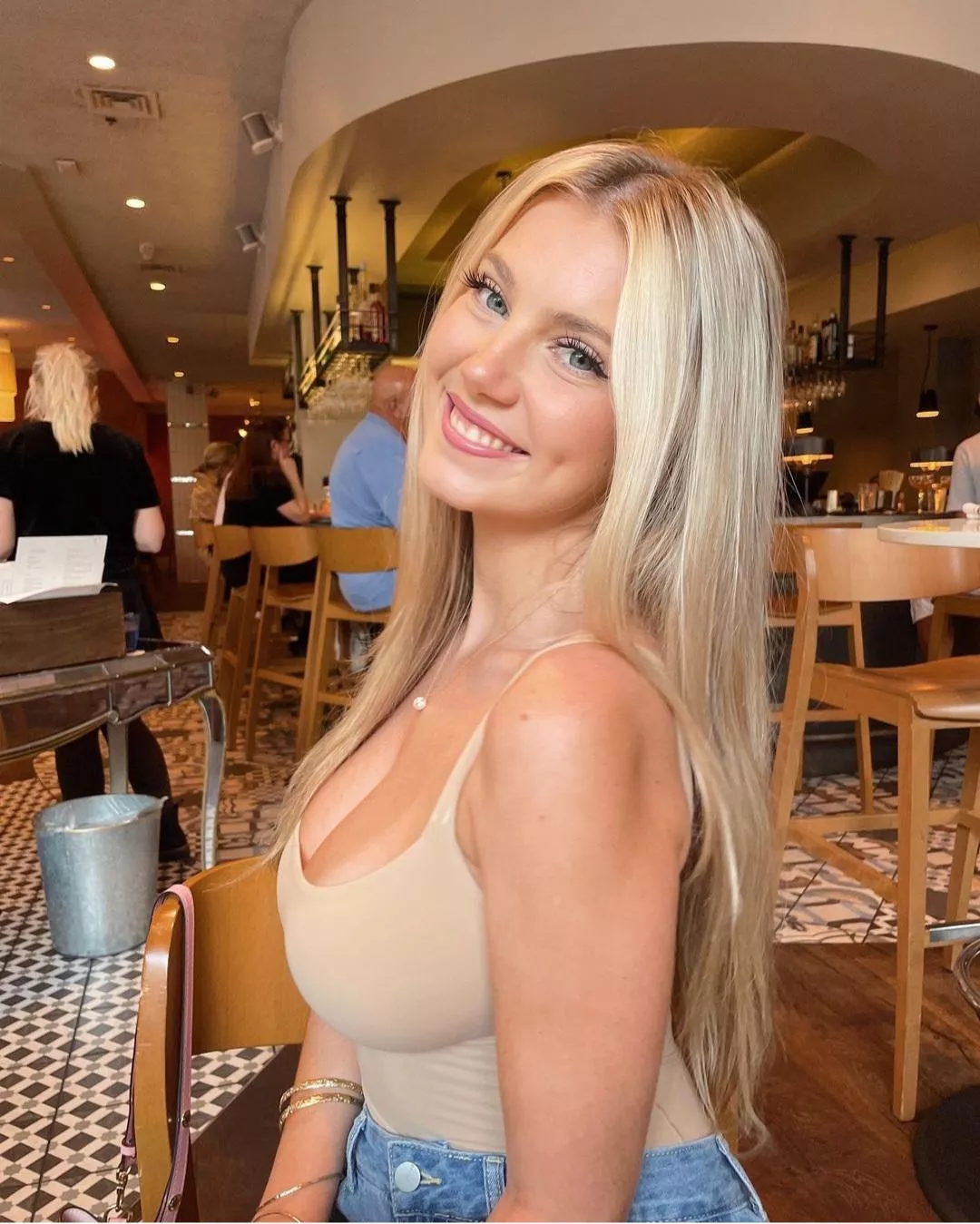 Bailey R. posted by Dizzy-Tangerine-4065