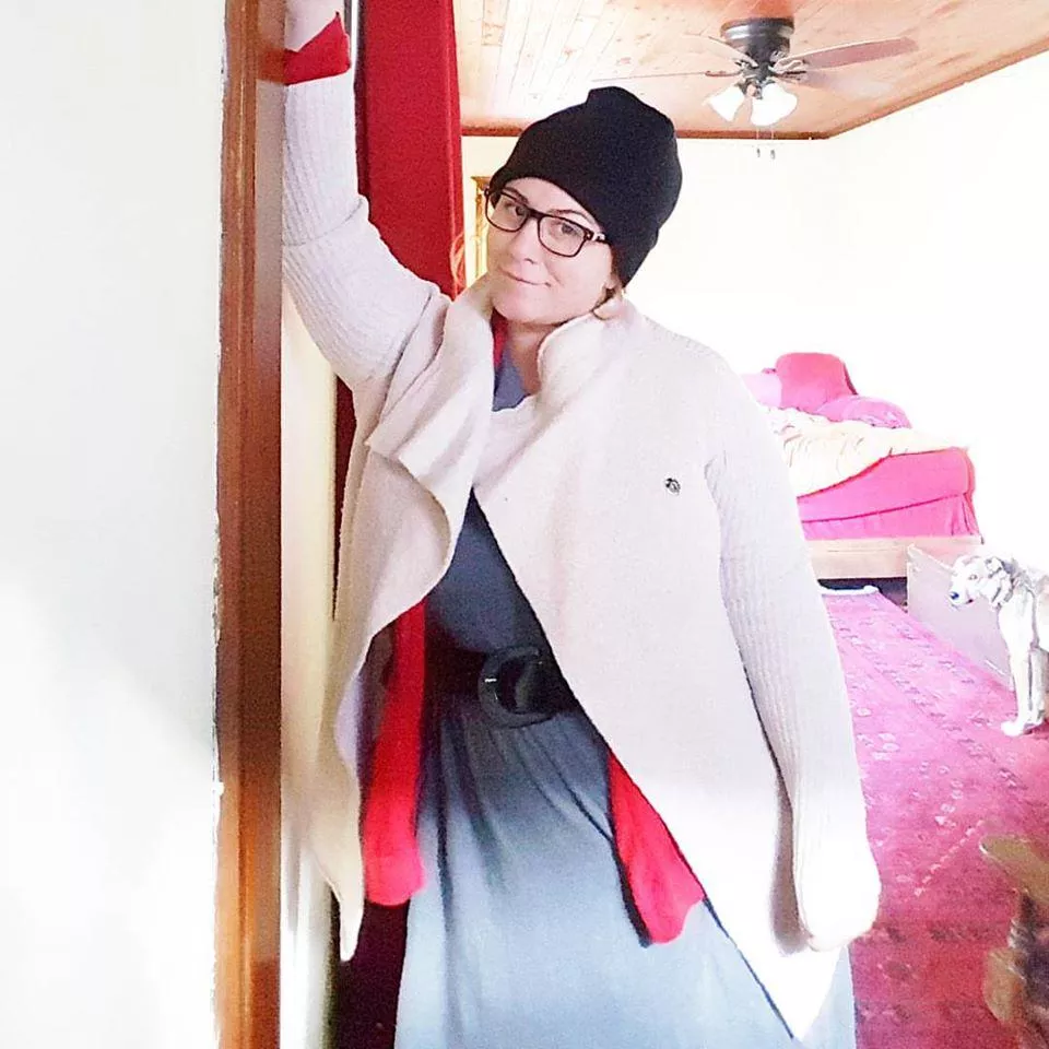 London Andrews  posted by evenflow_2991