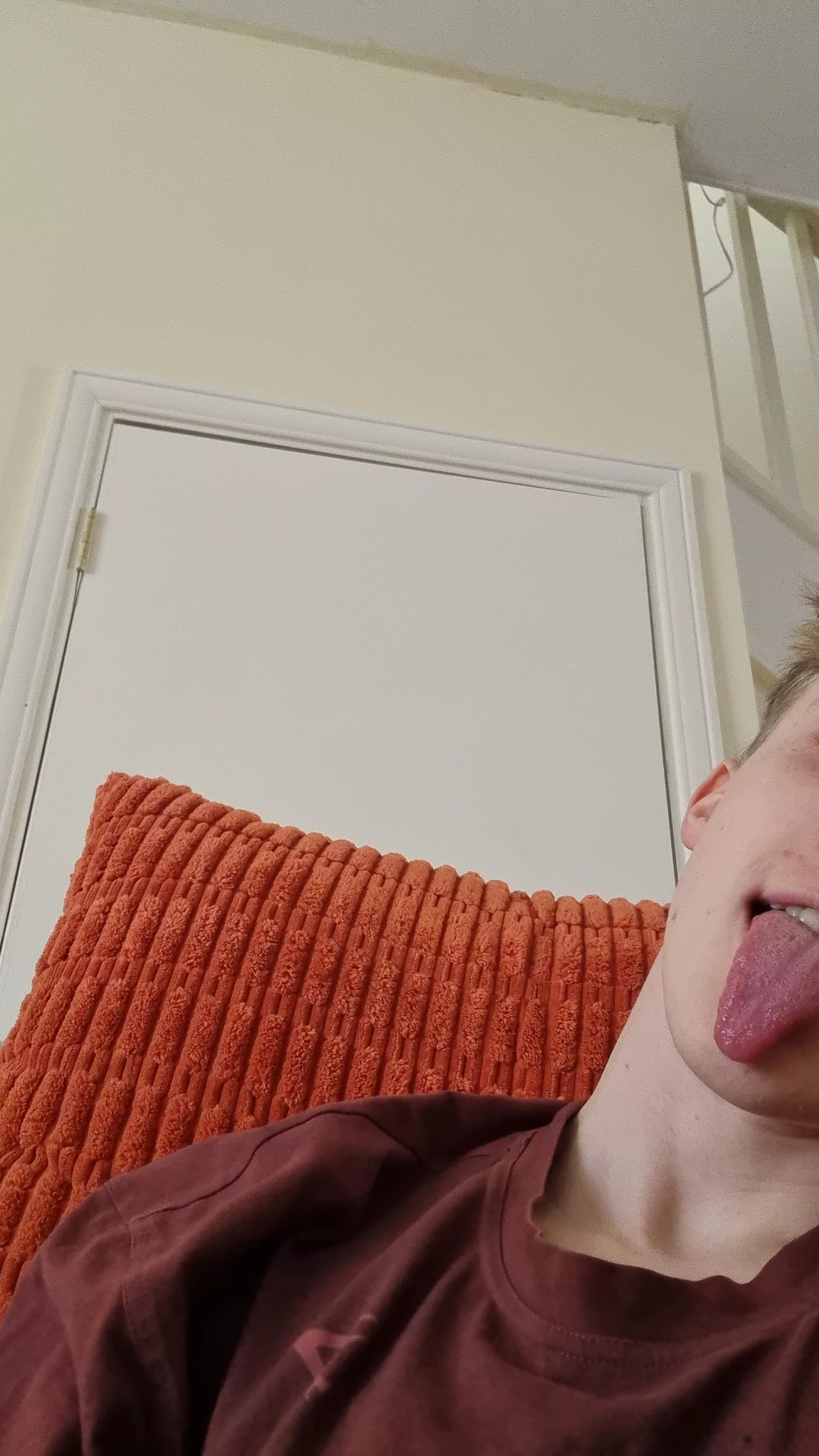 M 23 UK Straight guy here bored af wondering if any gay bottoms wanna be friends and get to know esch other hmu if youre my age or younger  posted by blsmyd