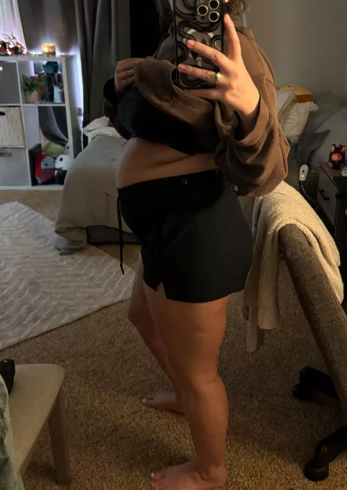 My empty belly is starting to get huge 😅 by bellagirlsbelly