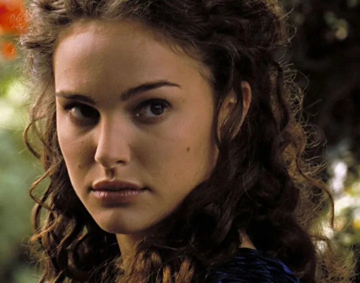 Natalie Portman posted by Skyline_Drifter