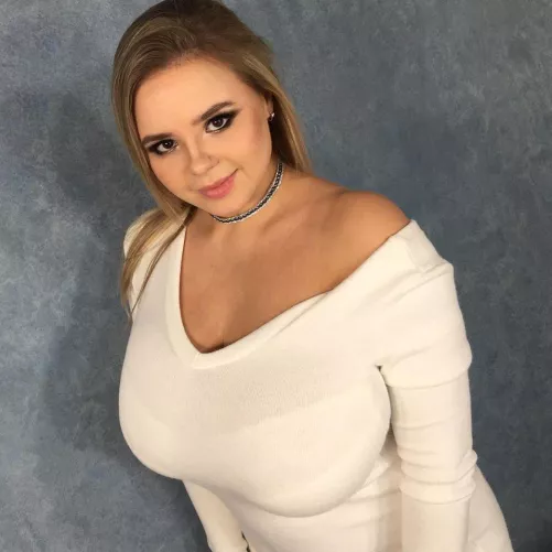 She'd make you Blush by Idshootyou