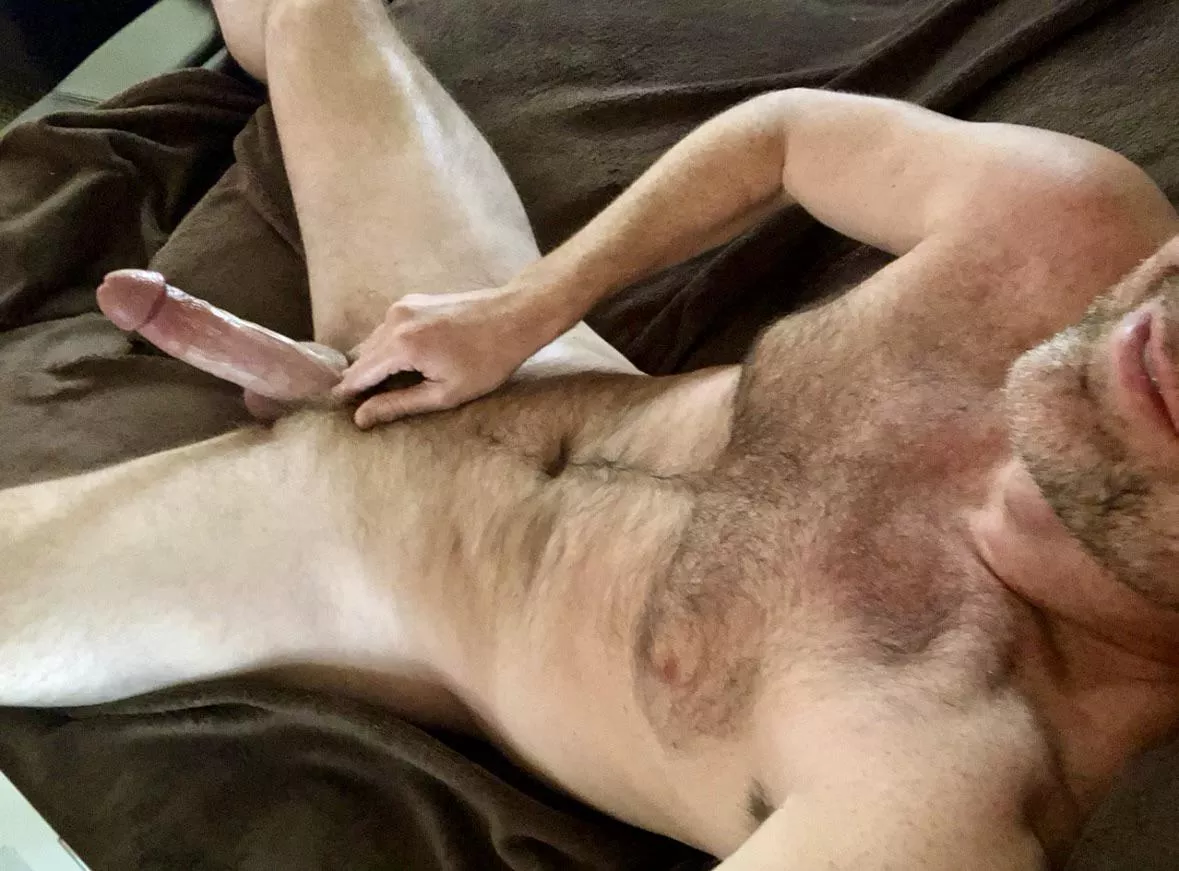 [45] Just a horny 6ft5 daddy  posted by Acable8