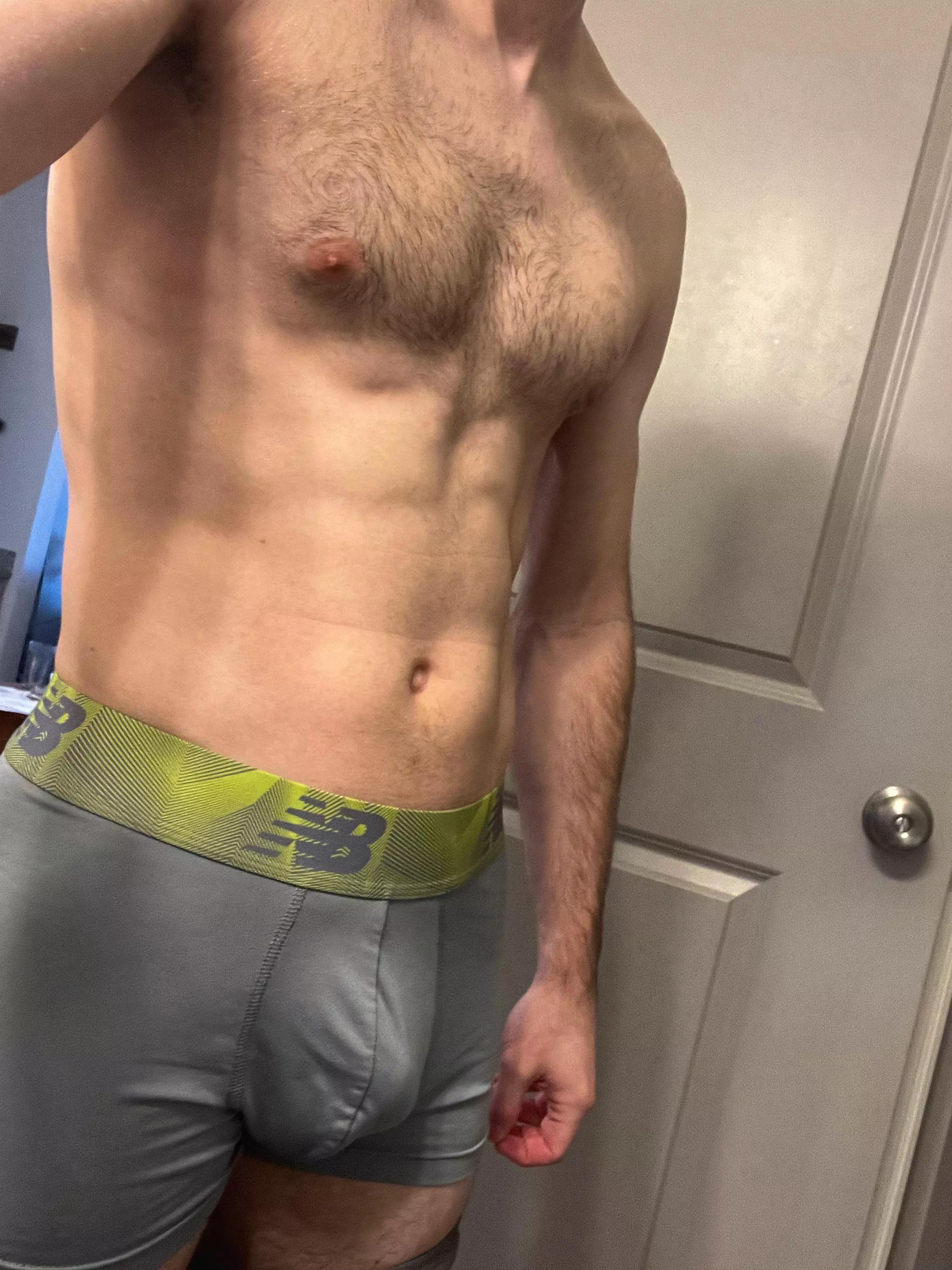 Bury your face in this bulge (30) posted by Emotional-Tune133