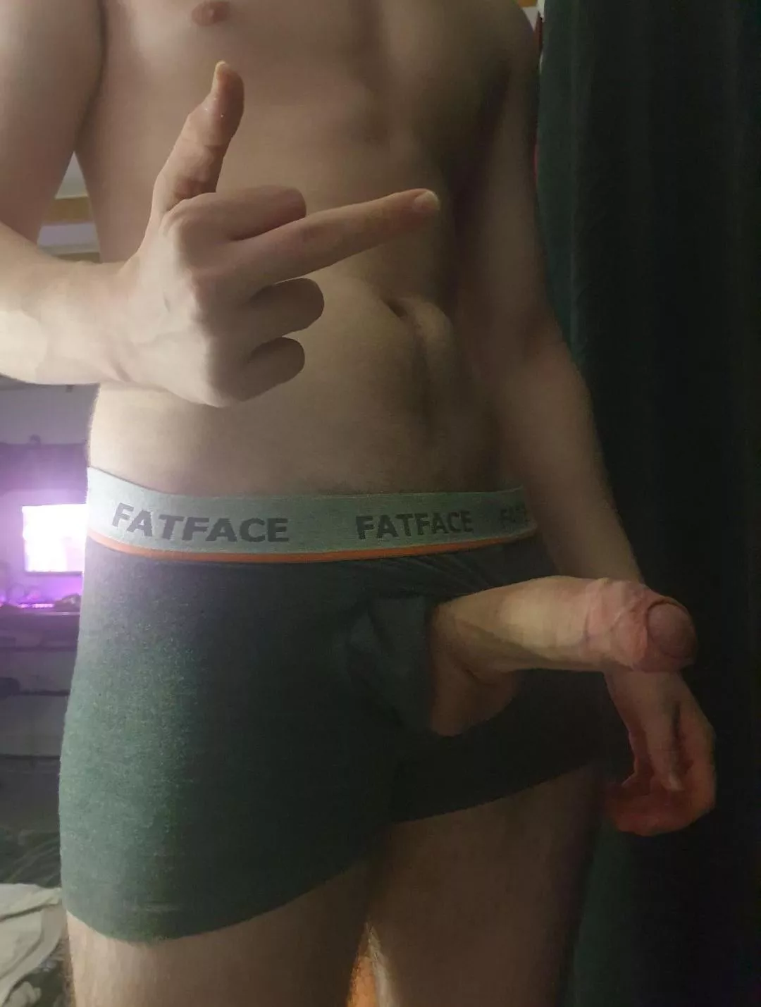 Get on your 🖕ing knees and suck my cock 😏 posted by bigishbritish