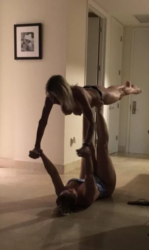 I love to workout with friends by kimboslice-23