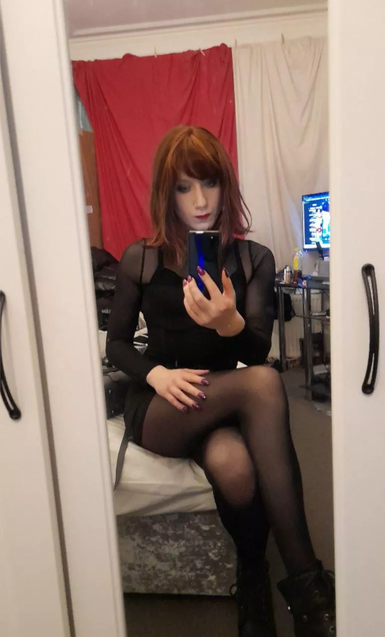 If you saw me on the street, would you come and bought a drink  for me? posted by SashaTakasha