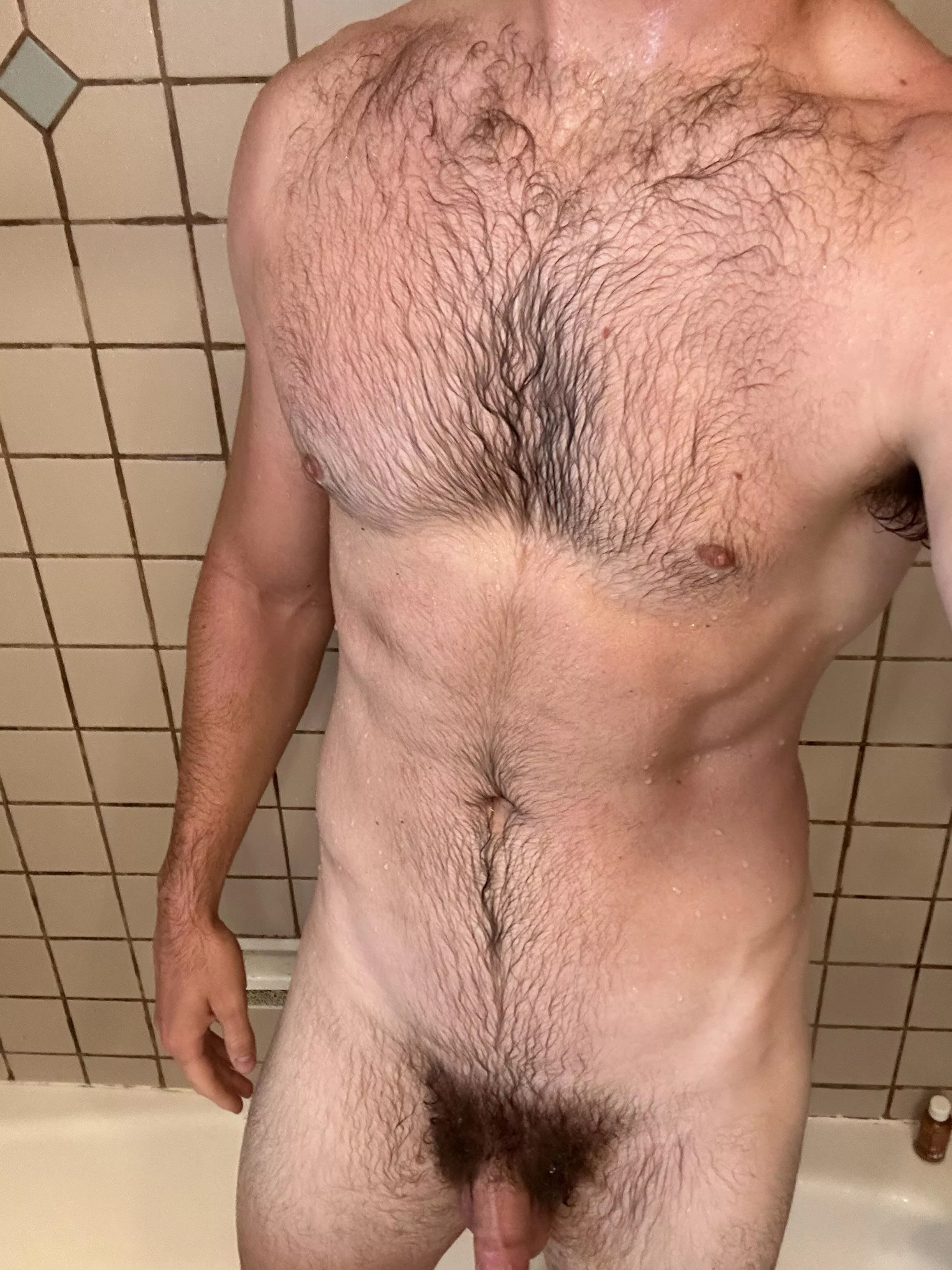 Love a shower selfie posted by midwestlad