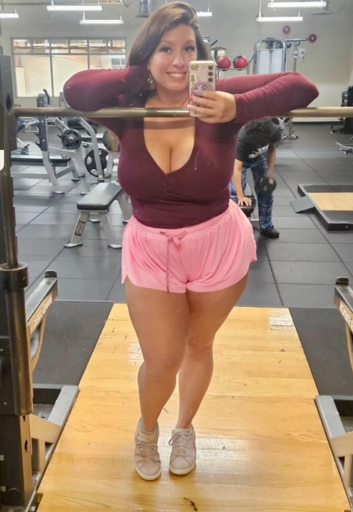 Thick mom at the gym  posted by Babylittlelo