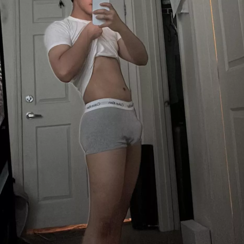 When i was in my chubby phase😊 posted by FirstToe5561