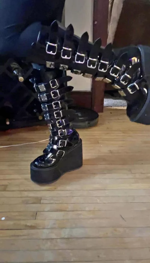 Absolutely love these stompers by Miss_Argram