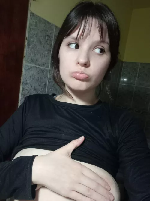 barely legal and looking forward to having fun by Theshyxo