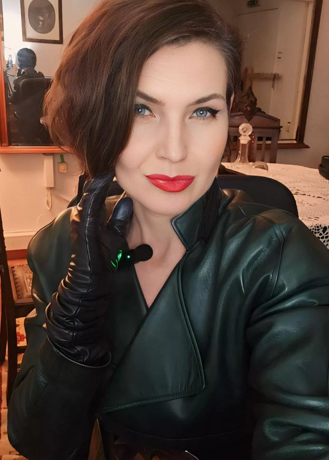 Dare to beg for my attention, slave posted by MaurineLin