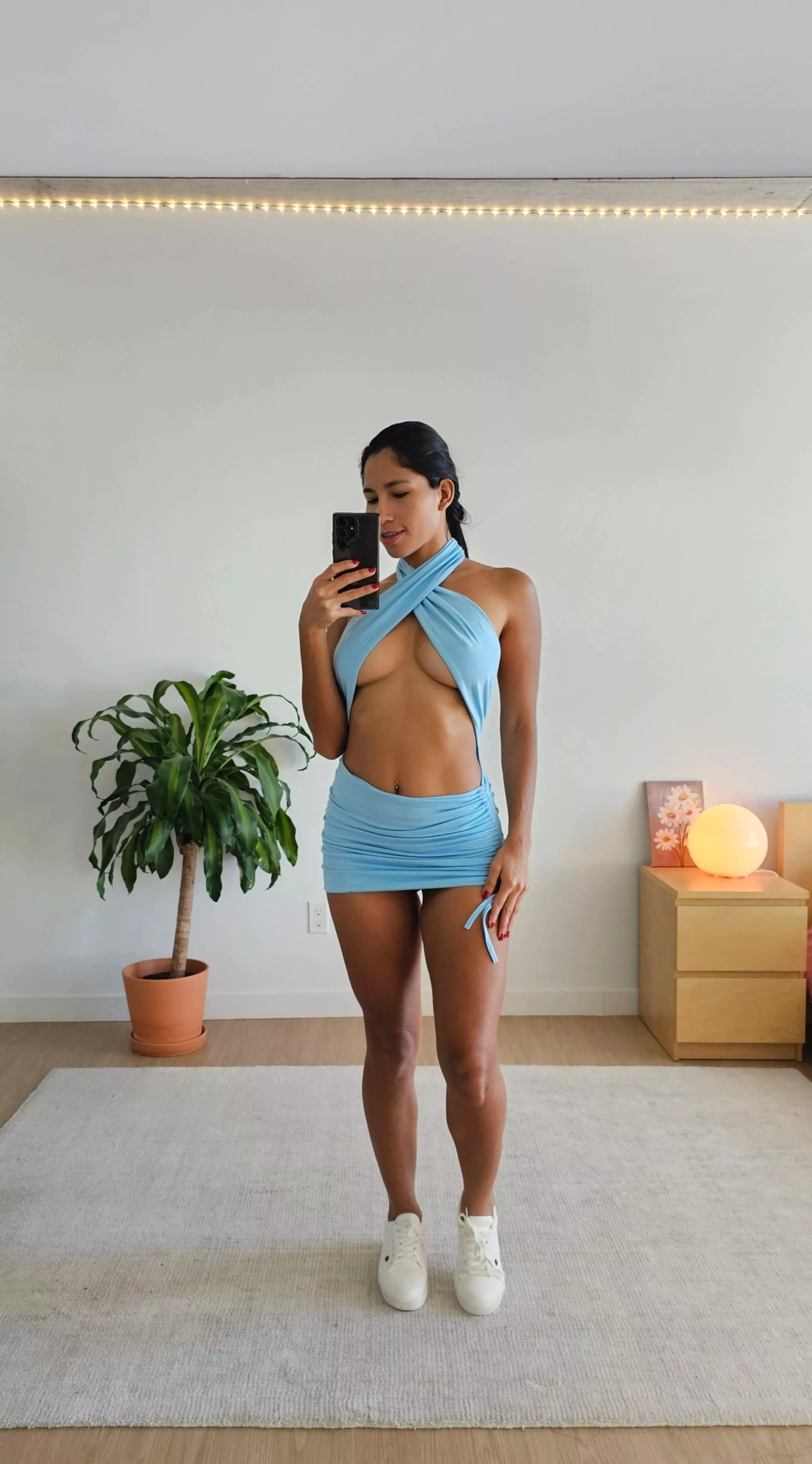 For tight skirt lovers posted by baddiexgirl