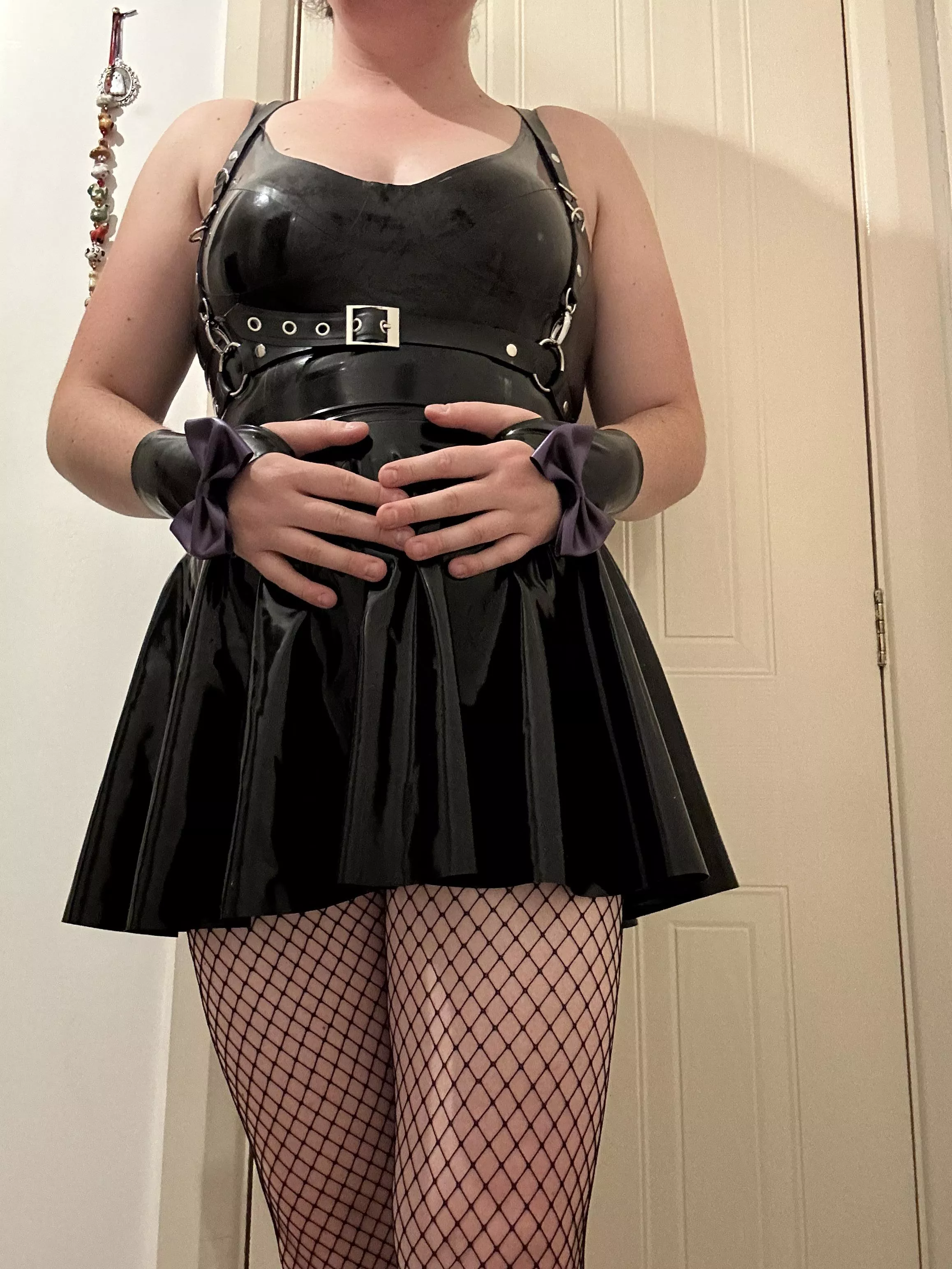 I’m a latex lover  posted by BlackberryEarthquake