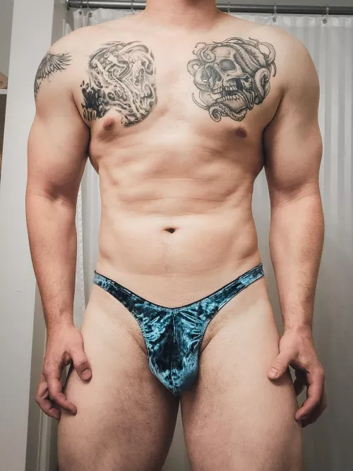 Loving this velvet thong 😍 by just_thongs