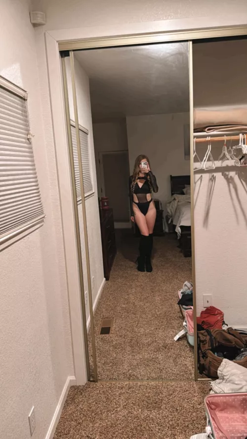 Model in boots  by xxtbabe