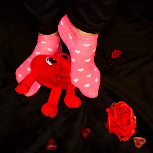 My cute pink socks [F] by misskatefeet