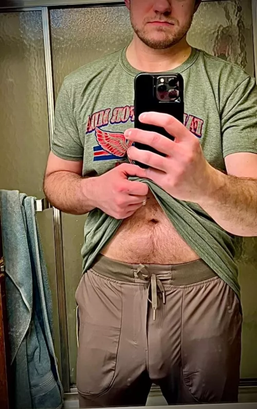 Pants can’t even hide my vein by workout28