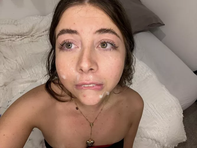 What do you call a girl that receives facials from strangers by CollaterLDamage