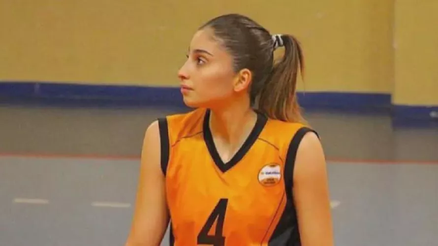 Deniz Feride Esinduy - Turkey by YongWeddle