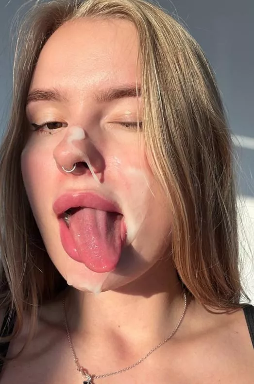 I always give my partner a choice, hair, mouth or face posted by model_miraaaa