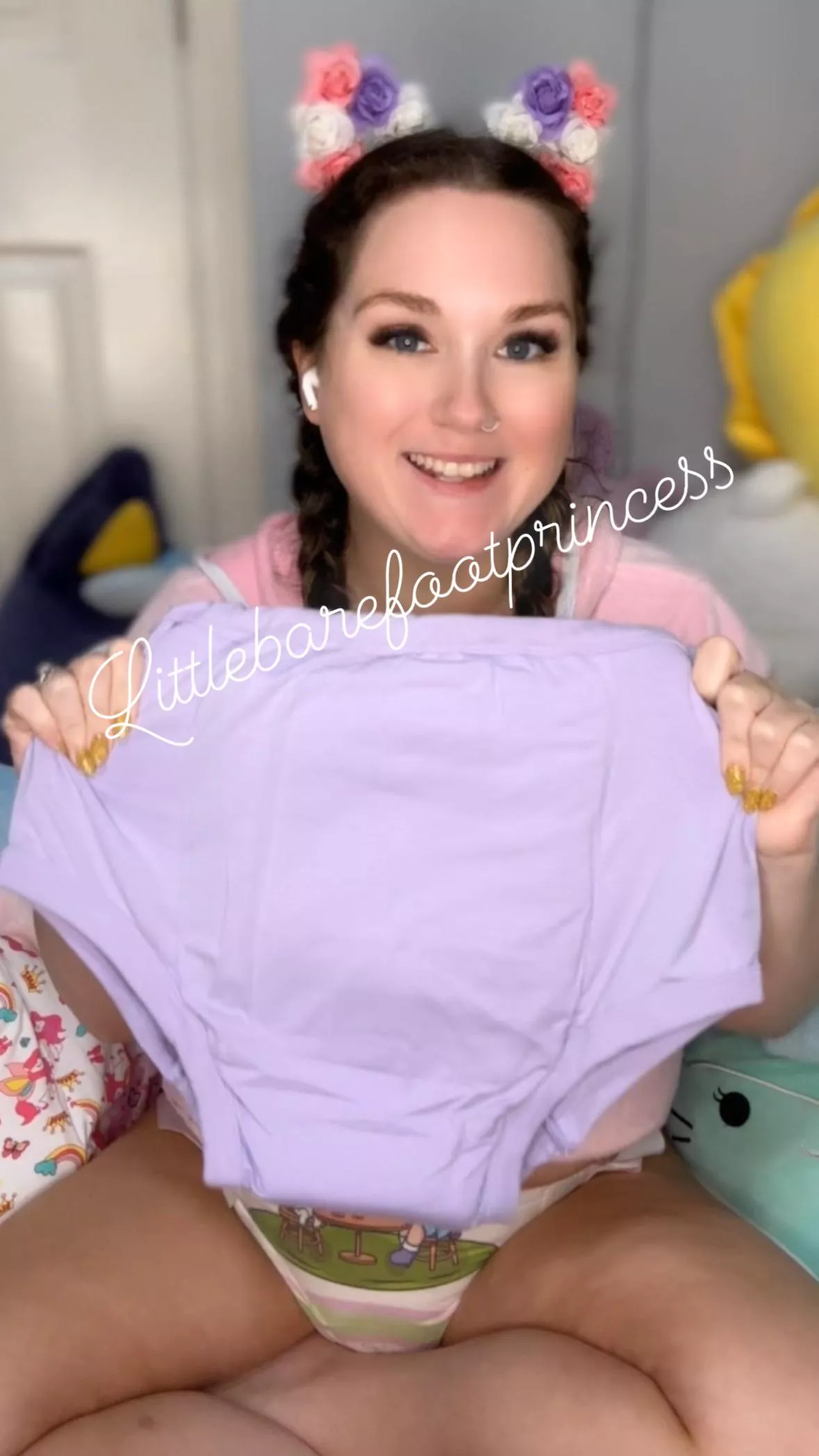 Rearzzzzz posted by lilbarefootprincess