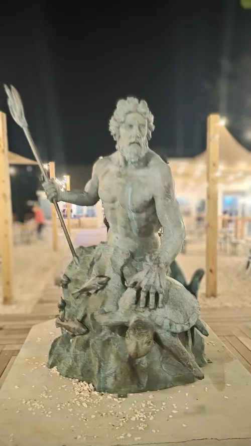 The Trident rests on The Cape by BTI508