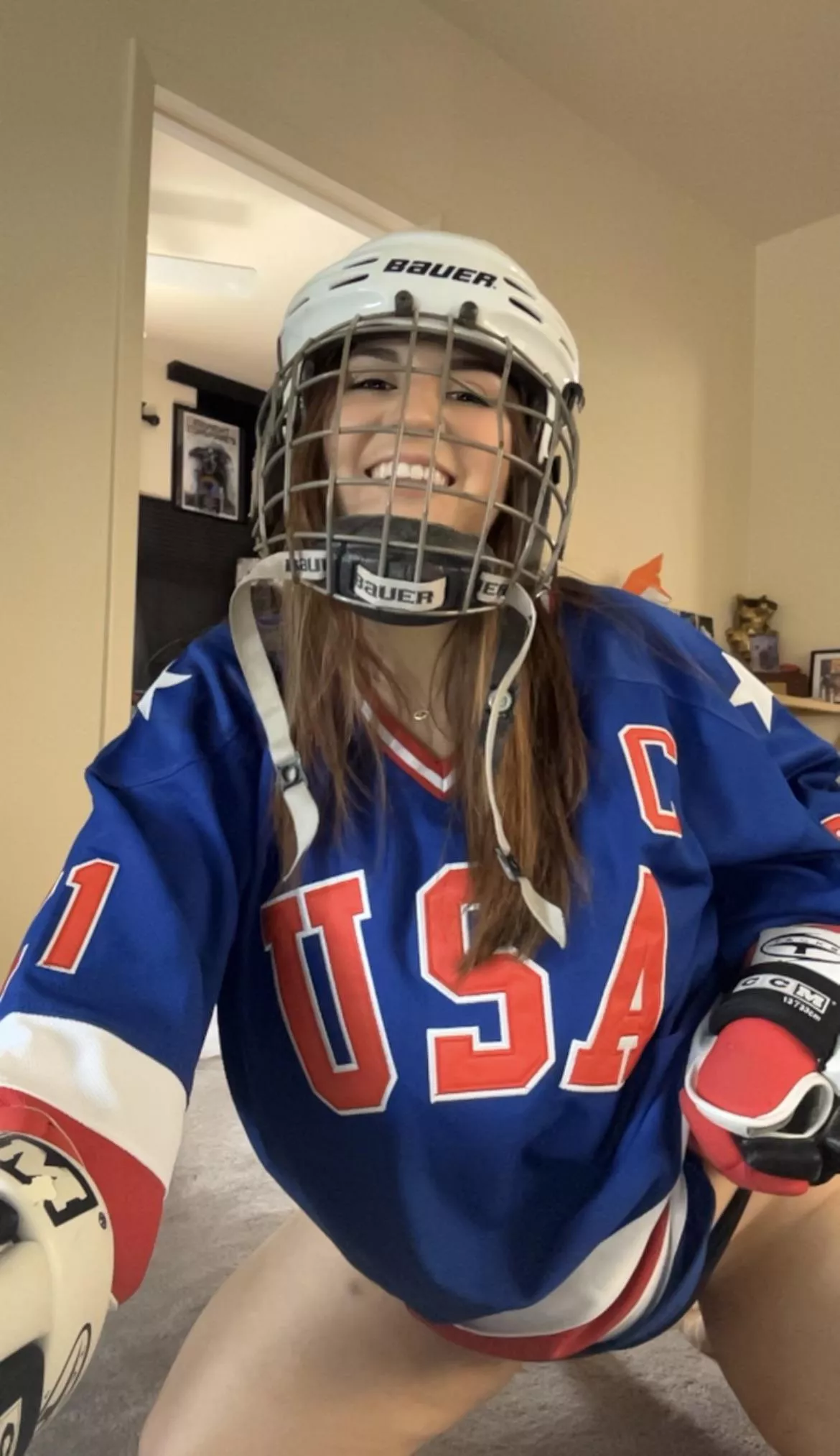 Eruzioneeeeeee 🇺🇸 posted by PuckBuddyOfficial