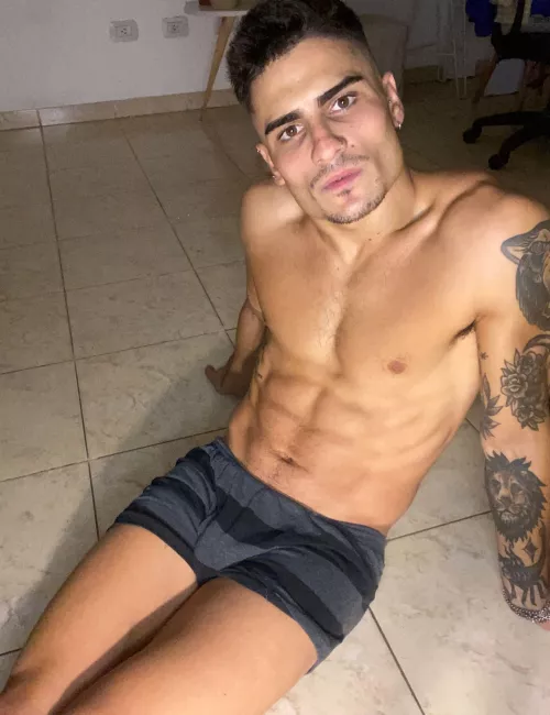 Is my bulge too much for you? by KingOliverXOXO