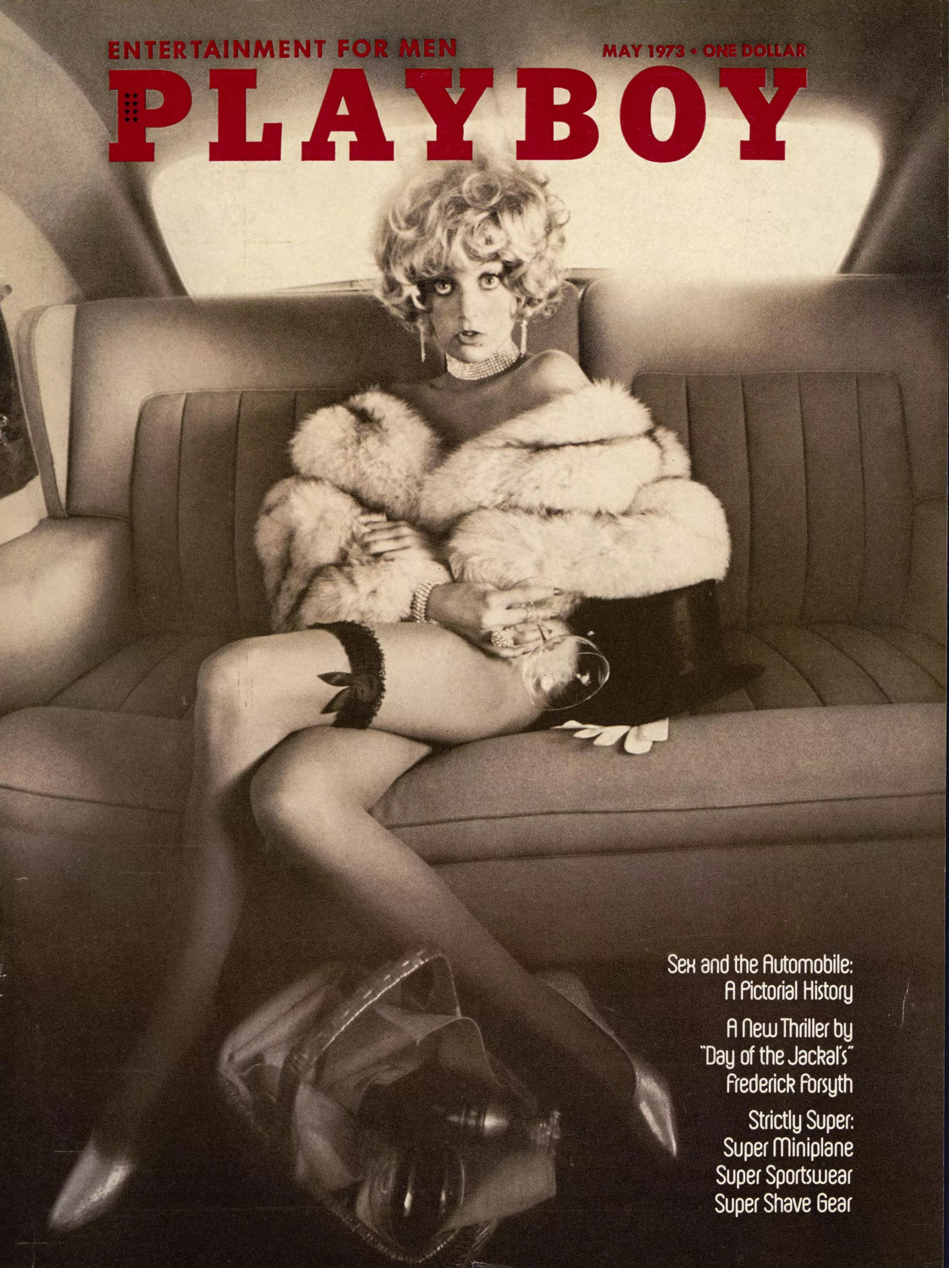 Anulka Dziubinska on the cover of the U.S. edition of PB for May 1973. posted by dressupandstayhome