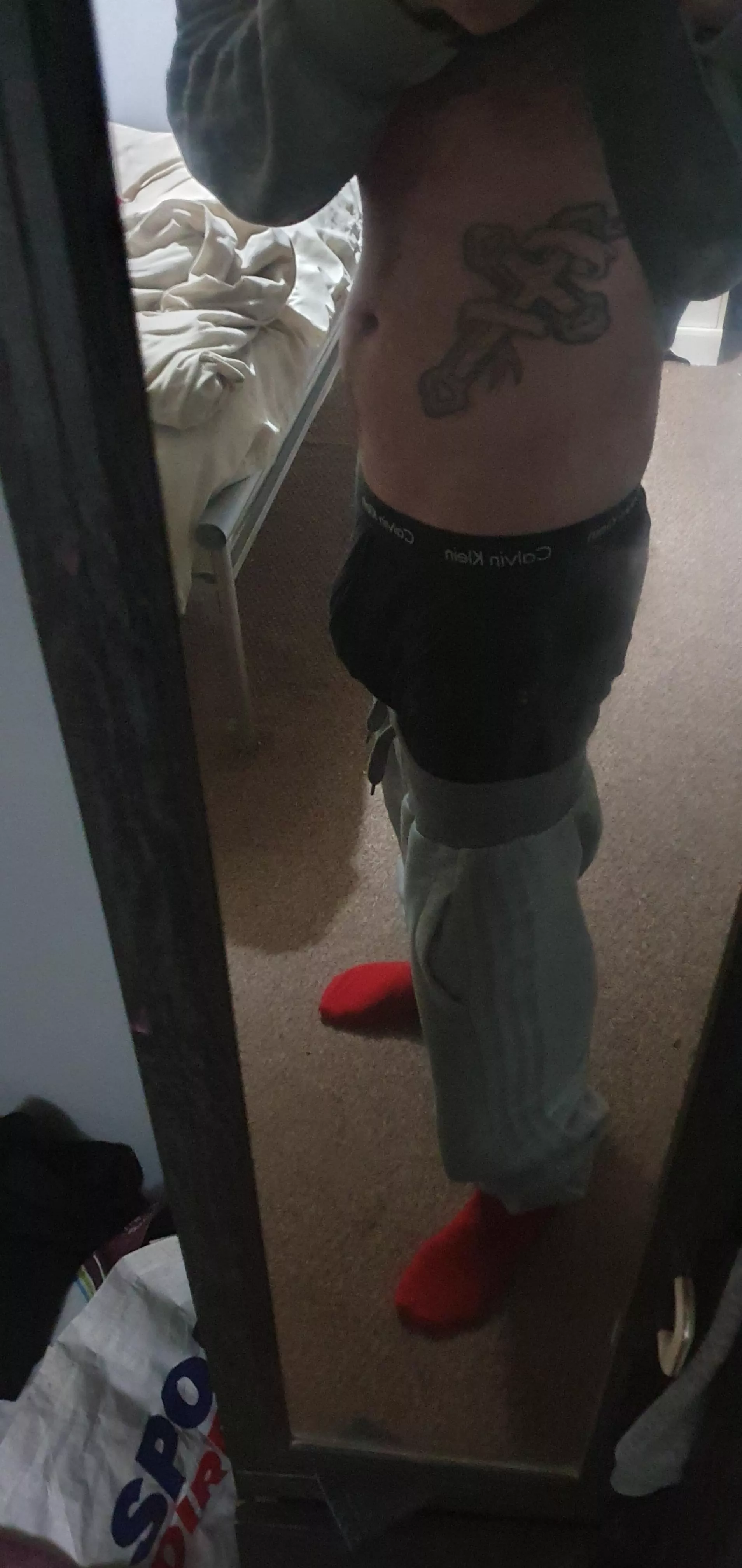 Anybody like my bulge? posted by hot___guy
