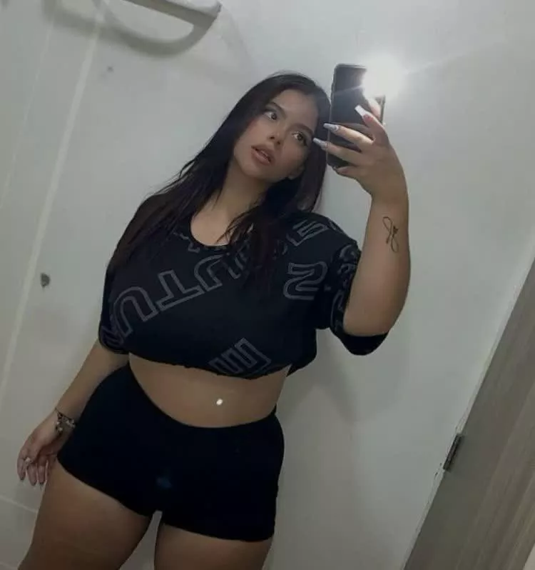 Hi 😊 posted by catlykissy