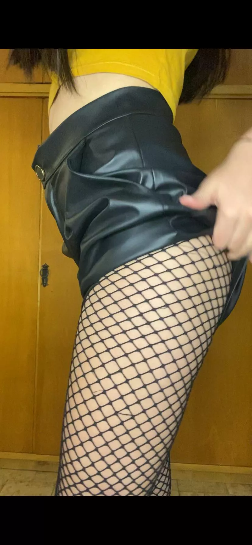 i love lick black leather 🖤👅 do you too? posted by Necessary-Put2004