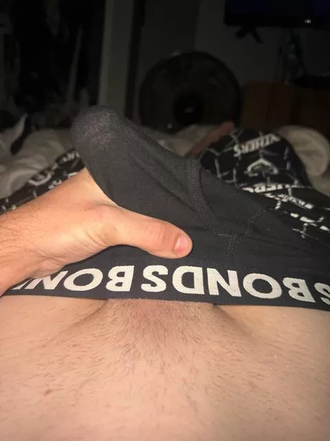 It’s so hard that the tip is bludging through posted by Chookie_00