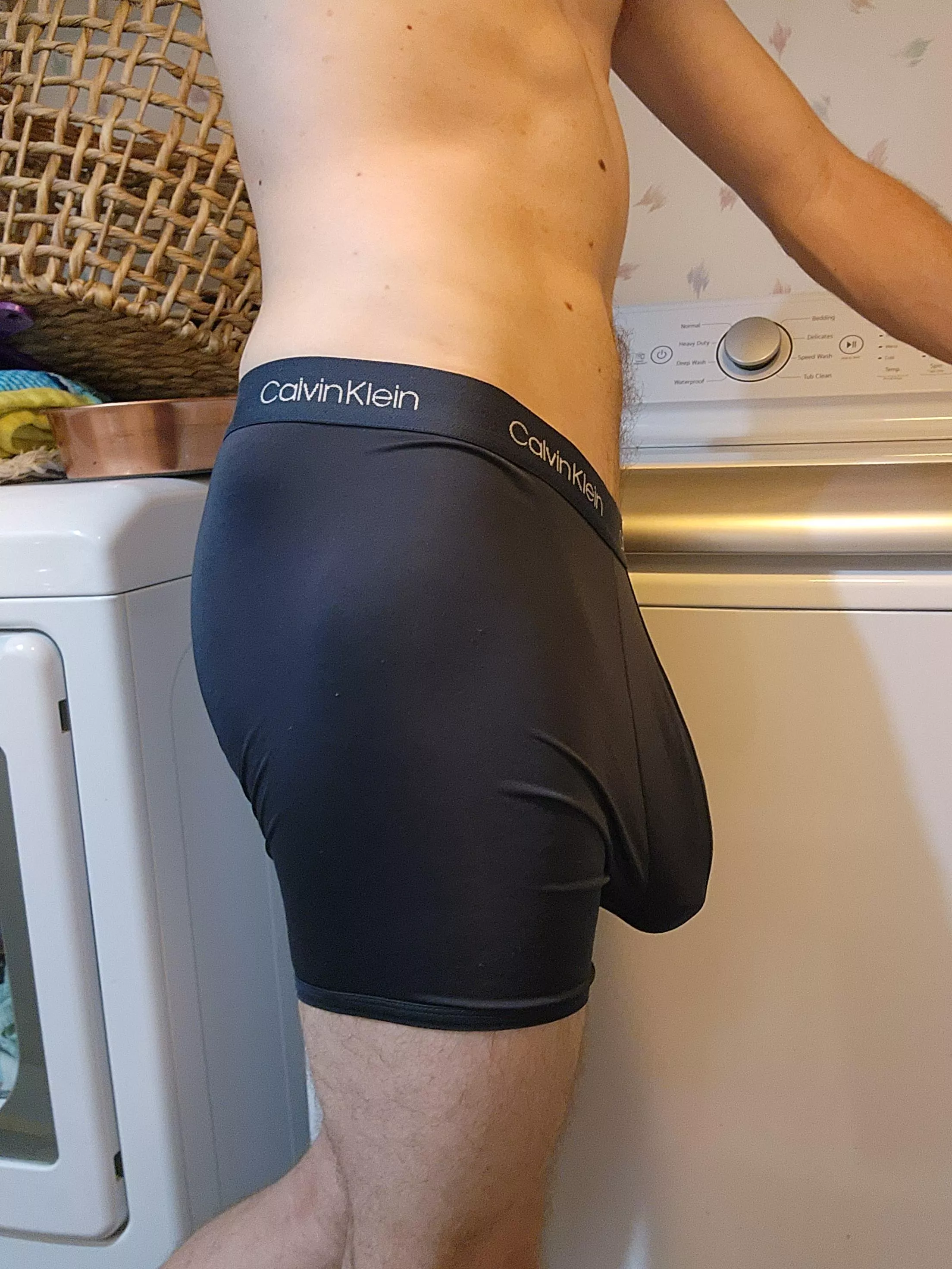 Laundry day (30) posted by hometownhornyboy