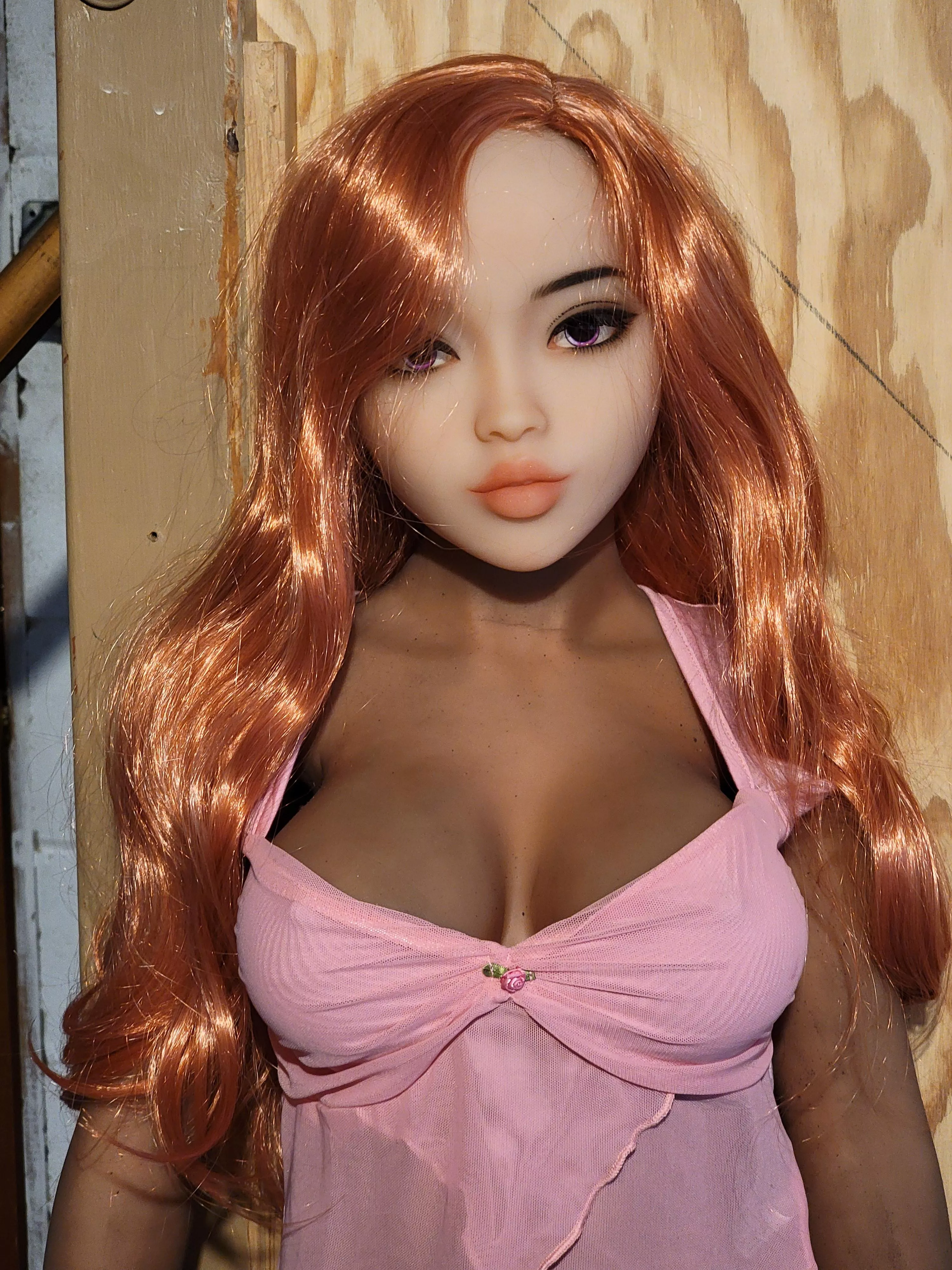 Looks like I got a little Frankenstein project going on here, WM head on a Temu body. Unfortunately I guessed the skin tone wrong, but she's still hot as hell and I'm happy. posted by Digoth_Sel
