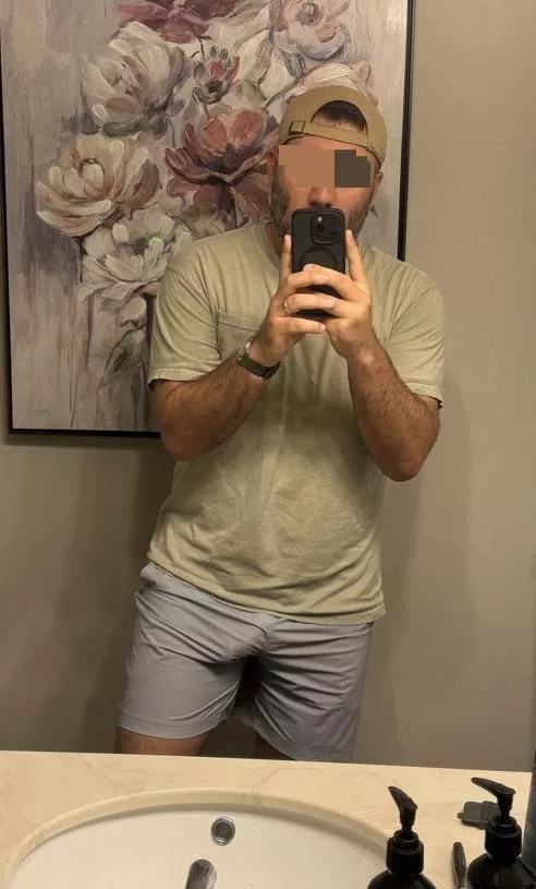 My neighbors get a show everytime I (33) walk outside. Think they notice? posted by Gothedistance2