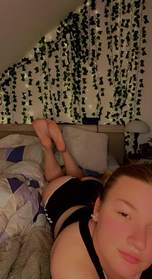 Still a bit new here... by Pretty-Girl242