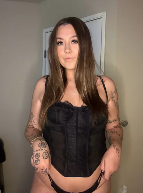 what's the first word you think that you would do to me in a hotel room by jesselfdenney