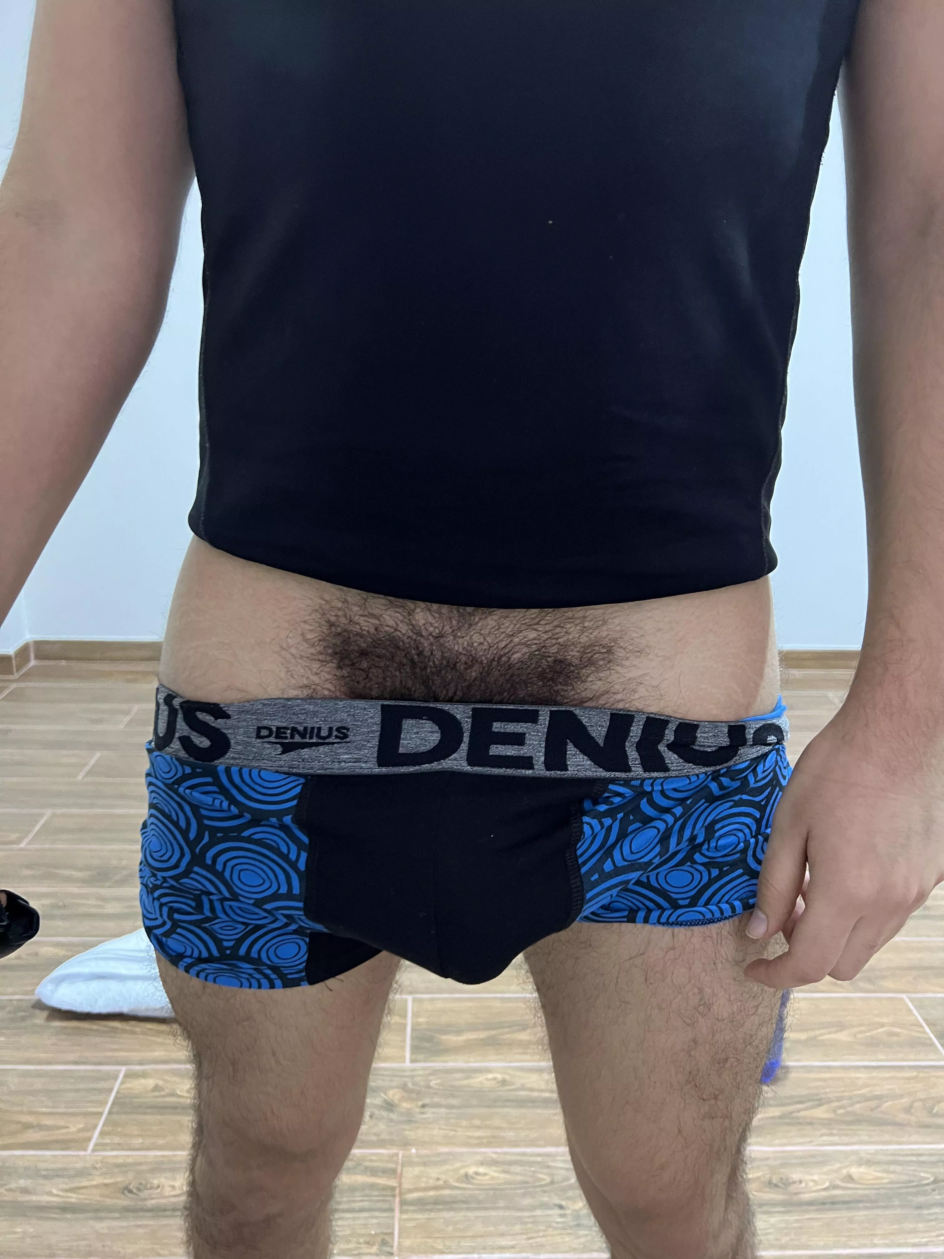 Yo, I stopped trimming, what do ya think? 🥊 posted by gregorboxerthick