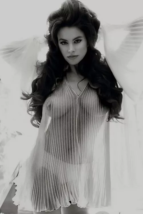 Young Sofia Vergara  by EzzyyPeezy