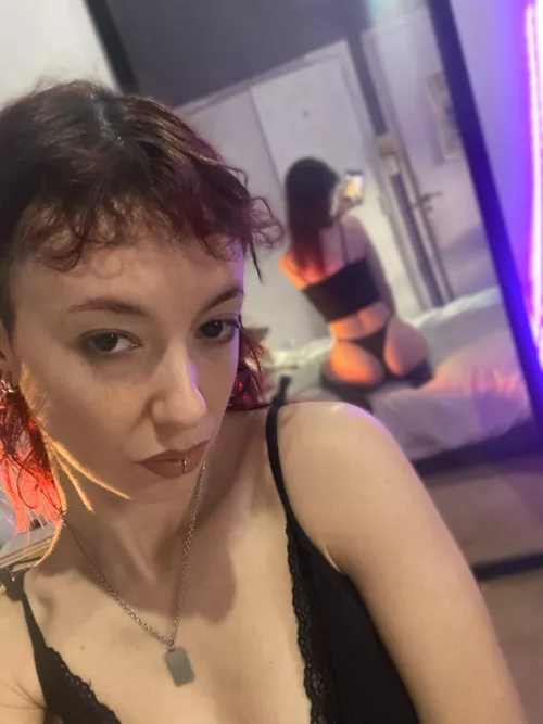 Do not look at the mirror!! 😜 by HoneyandGlitter