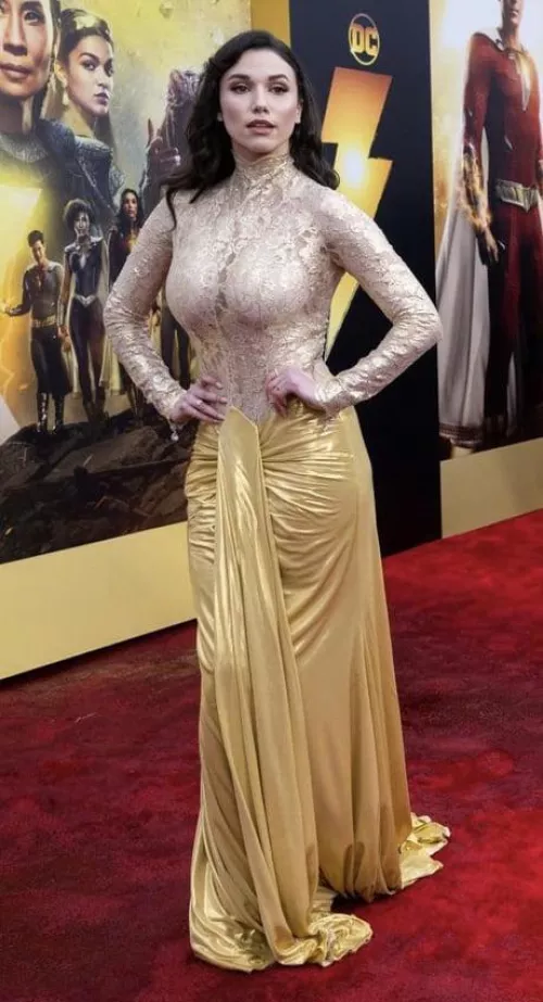 Grace Caroline Currey. Pretty unreal bust by Temporary_Sir_8849