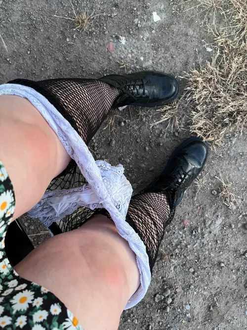 Stopped For A Little Fun In The Sun xx by MsRosiePumpkin